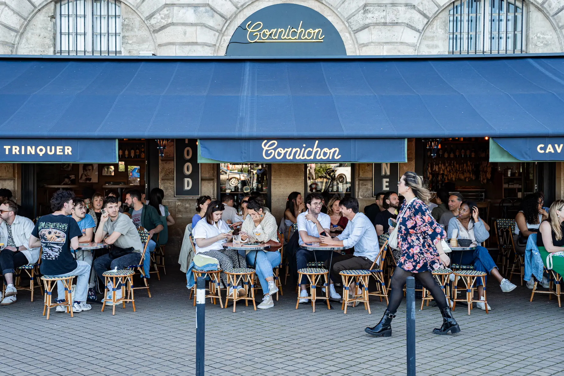 Terrasse_Cornichon_bar_à_vin_Bordeaux3